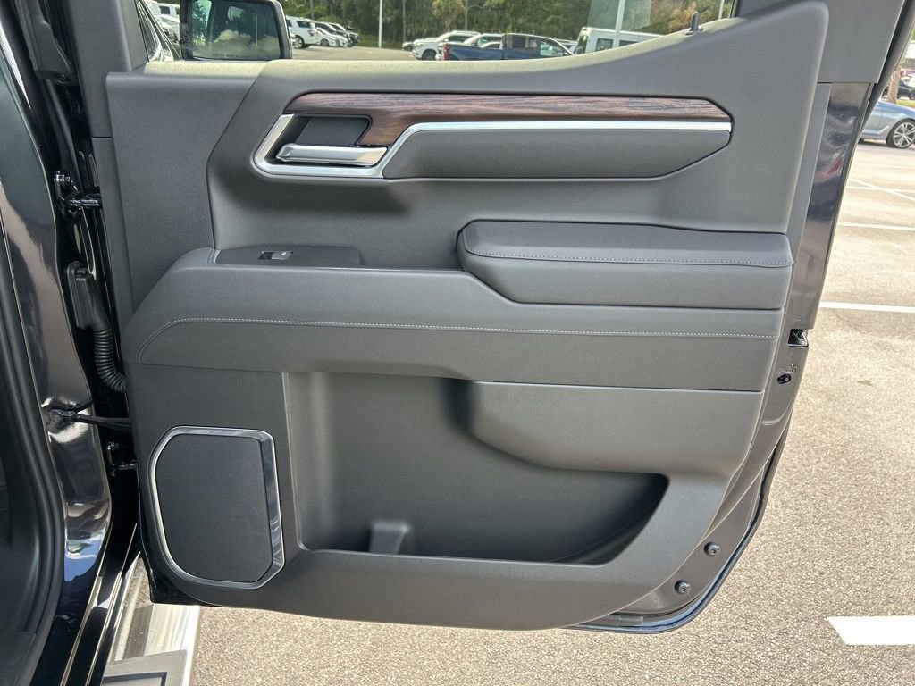 Used 2026 GMC Sierra 1500 SLT AWD/4WD image 45