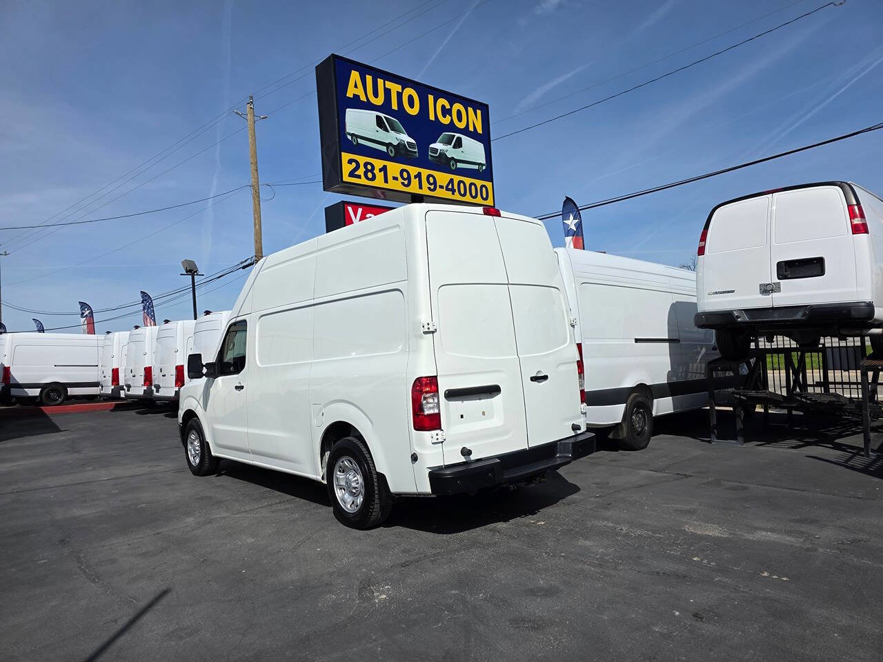 Used 2021 Nissan NV 2500 SV RWD image 29