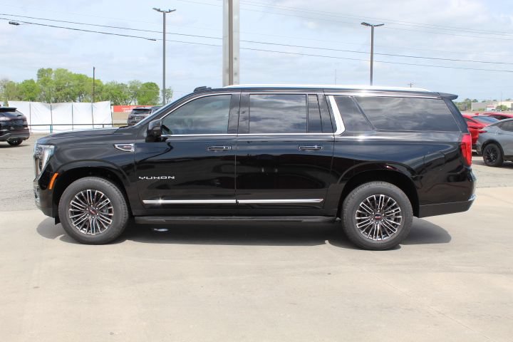 New 2026 GMC Yukon XL Elevation AWD/4WD image 2