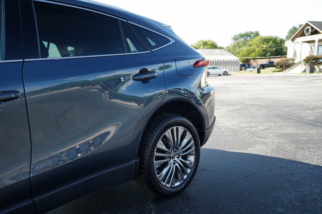 Used 2024 Toyota Venza Limited AWD/4WD image 22