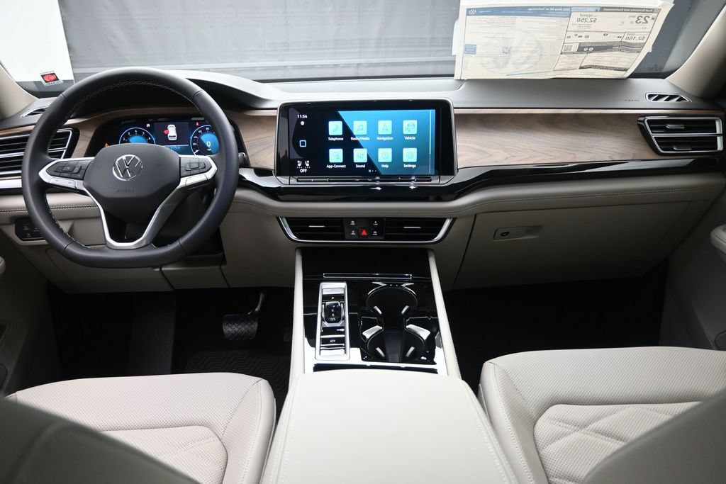 New 2026 Volkswagen Atlas SE FWD image 9