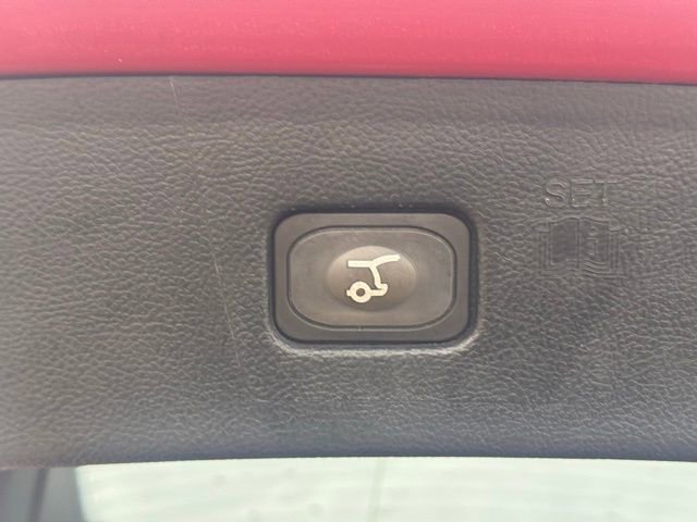 Used 2022 Ford Edge Titanium w/ Class II Trailer Tow Package image 32