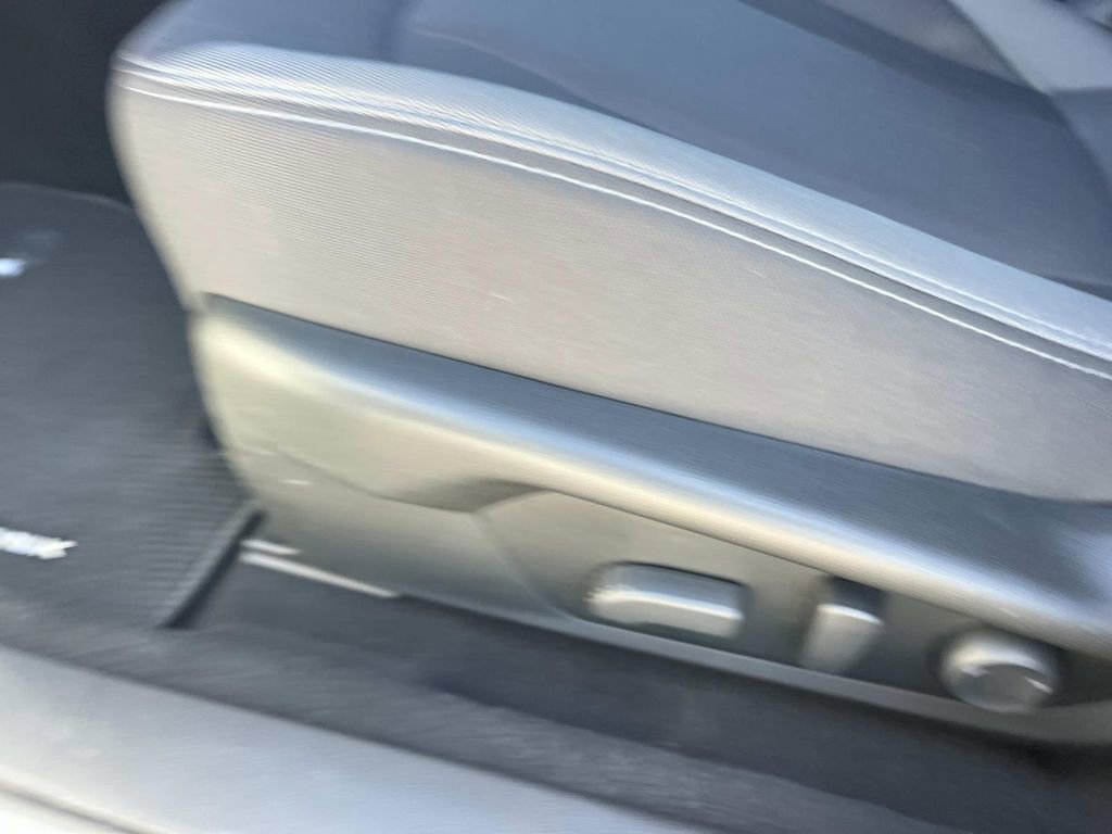 Used 2025 Subaru Crosstrek 2.5i Premium image 29