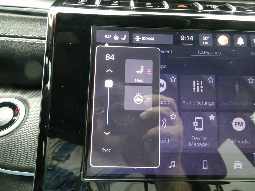 Used 2024 Jeep Grand Cherokee Altitude image 27