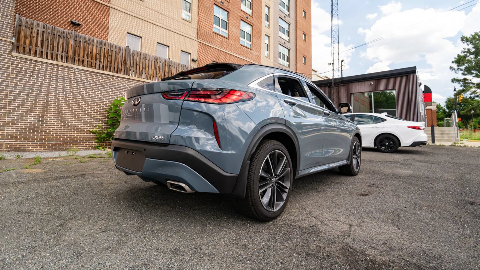 Used 2024 INFINITI QX55 Luxe w/ Cargo Package AWD/4WD image 3