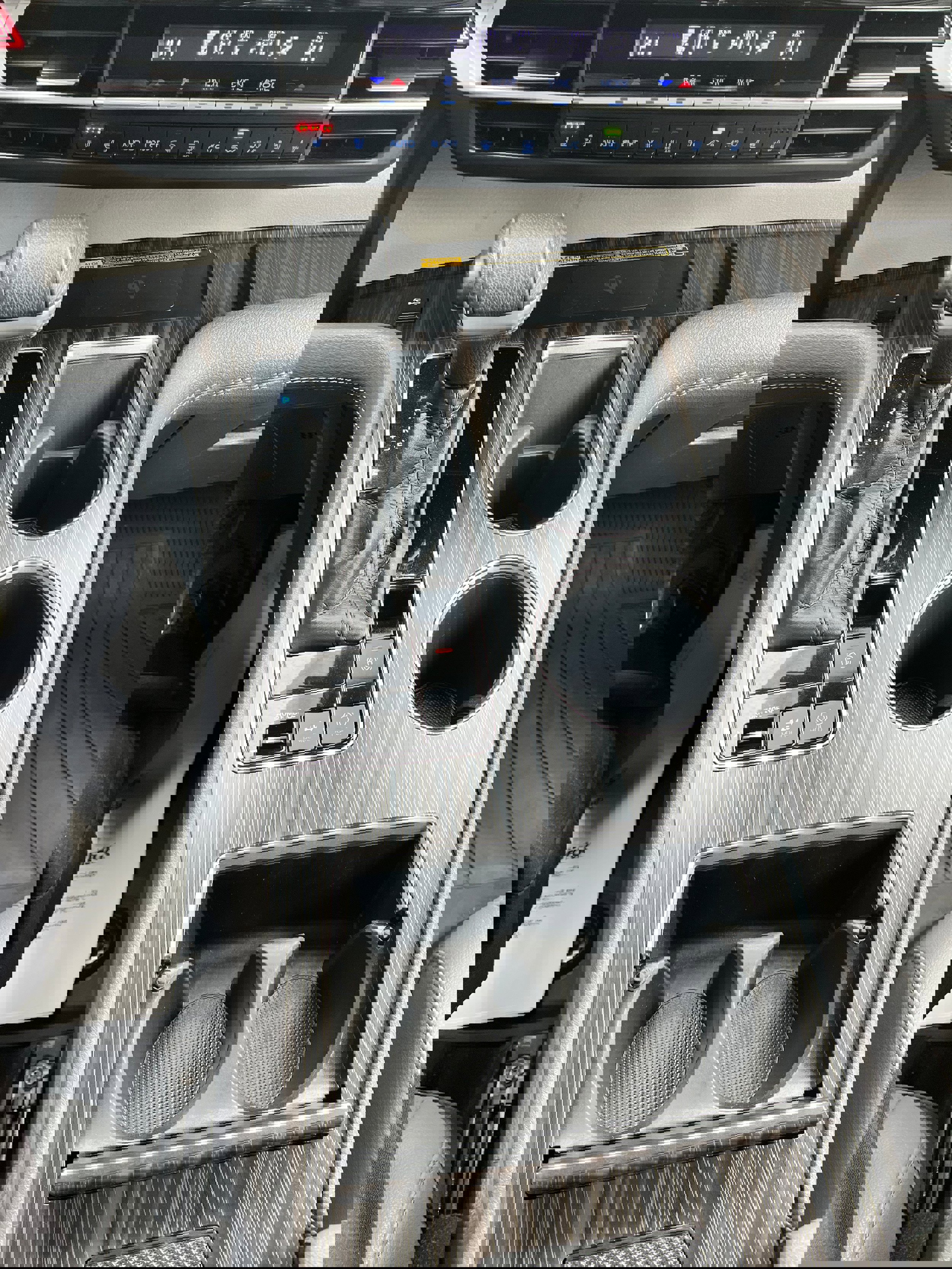 Certified 2022 Toyota Sienna Limited image 5