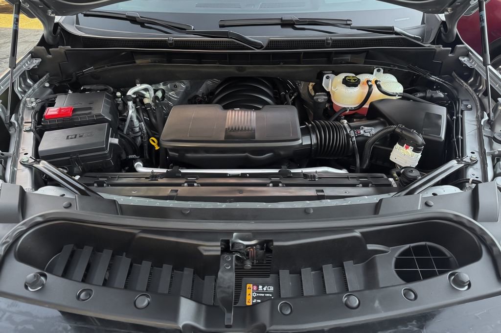 Used 2025 GMC Yukon Denali image 33