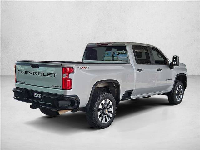 Used 2021 Chevrolet Silverado 2500 Custom w/ Custom Value Package AWD/4WD image 5