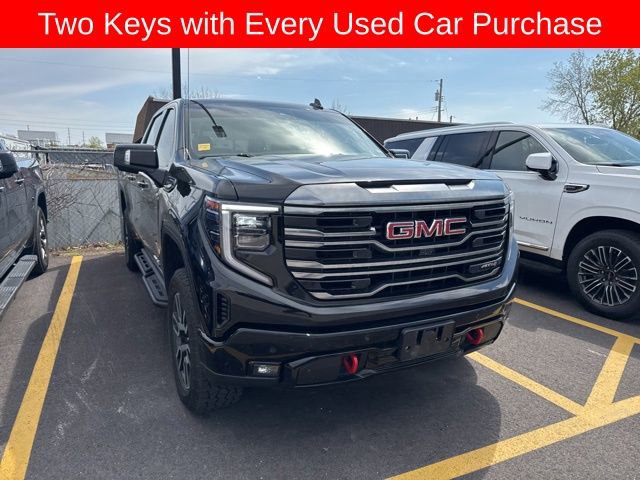 Used 2024 GMC Sierra 1500 AT4 w/ Technology Package image 2