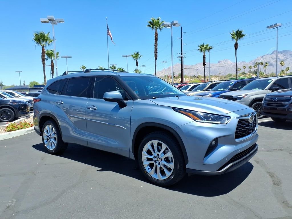 Used 2023 Toyota Highlander Limited