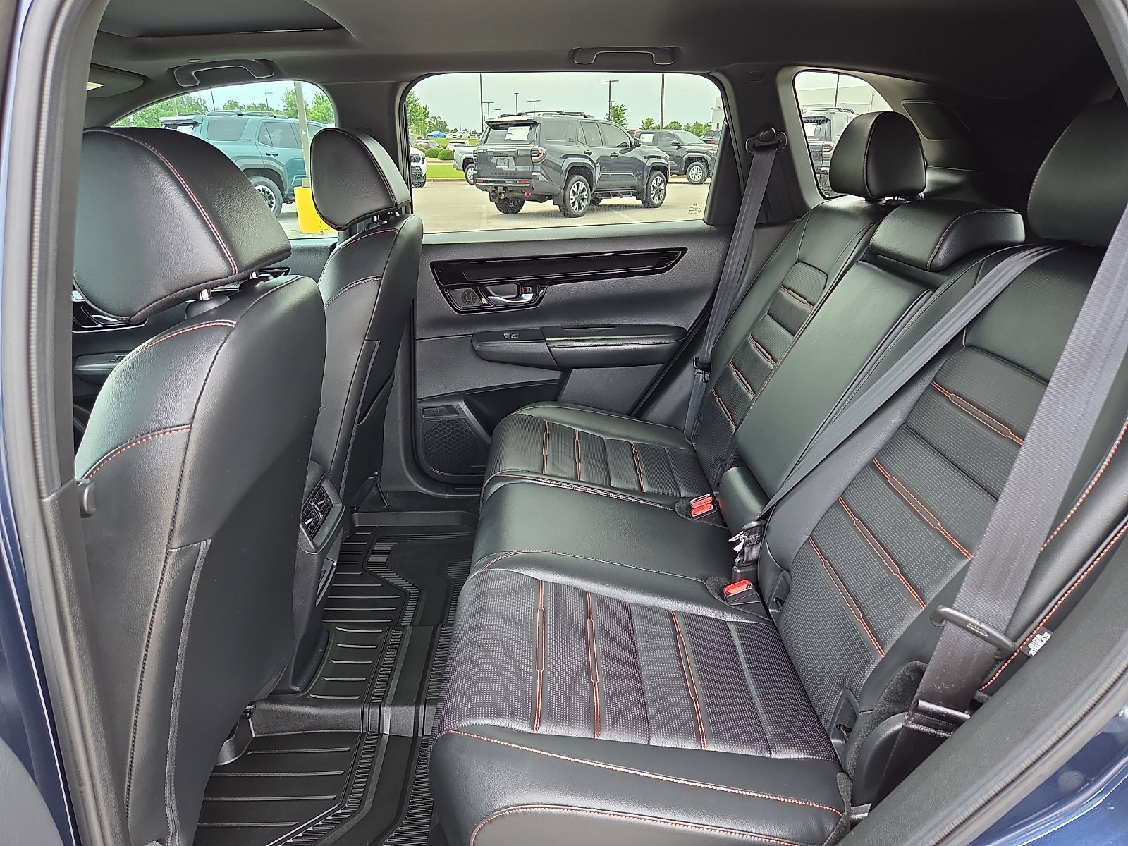 Used 2023 Honda CR-V Sport Touring image 10