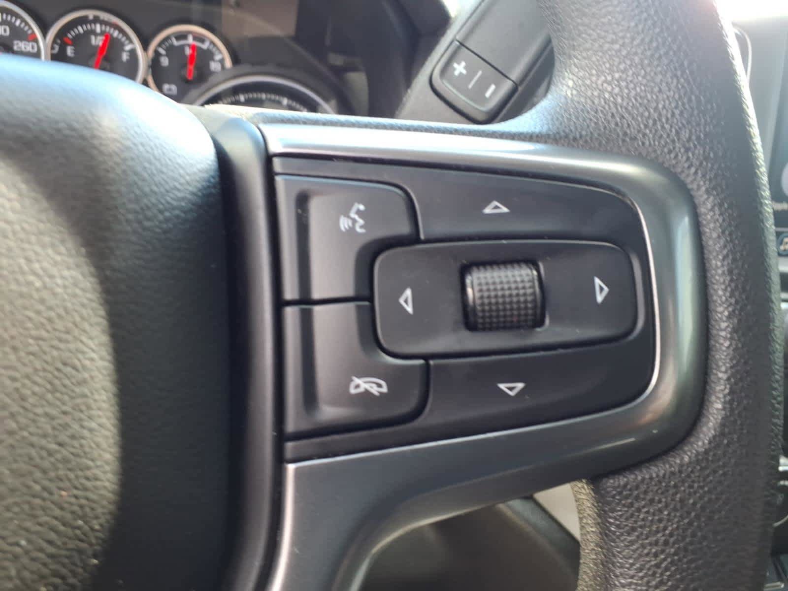 Used 2020 Chevrolet Silverado 1500 LT image 17