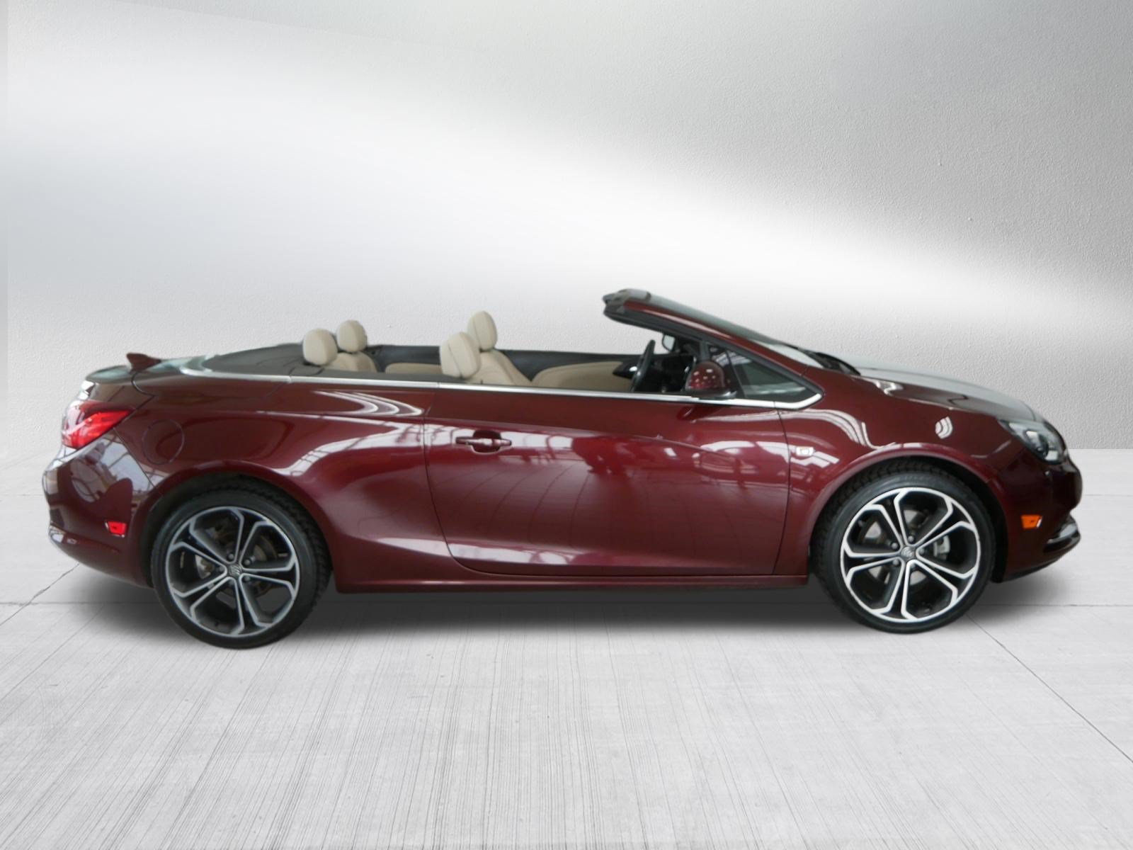 Used 2018 Buick Cascada Premium FWD image 2