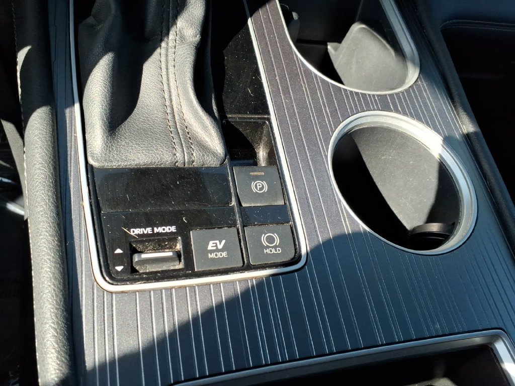 Used 2025 Toyota Sienna XLE FWD image 35