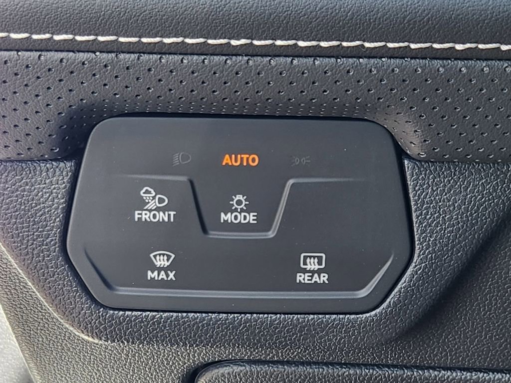 New 2026 Volkswagen Atlas SEL image 12