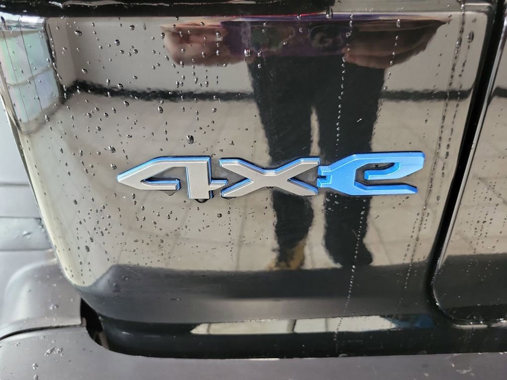 Used 2024 Jeep Wrangler Unlimited Rubicon 4xe image 19