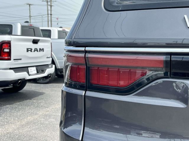 Used 2023 Jeep Wagoneer L 4WD w/ Convenience Group I image 10