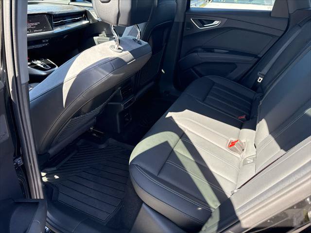 Used 2023 Audi Q4 e-tron Premium Plus w/ Premium Plus AWD/4WD image 6