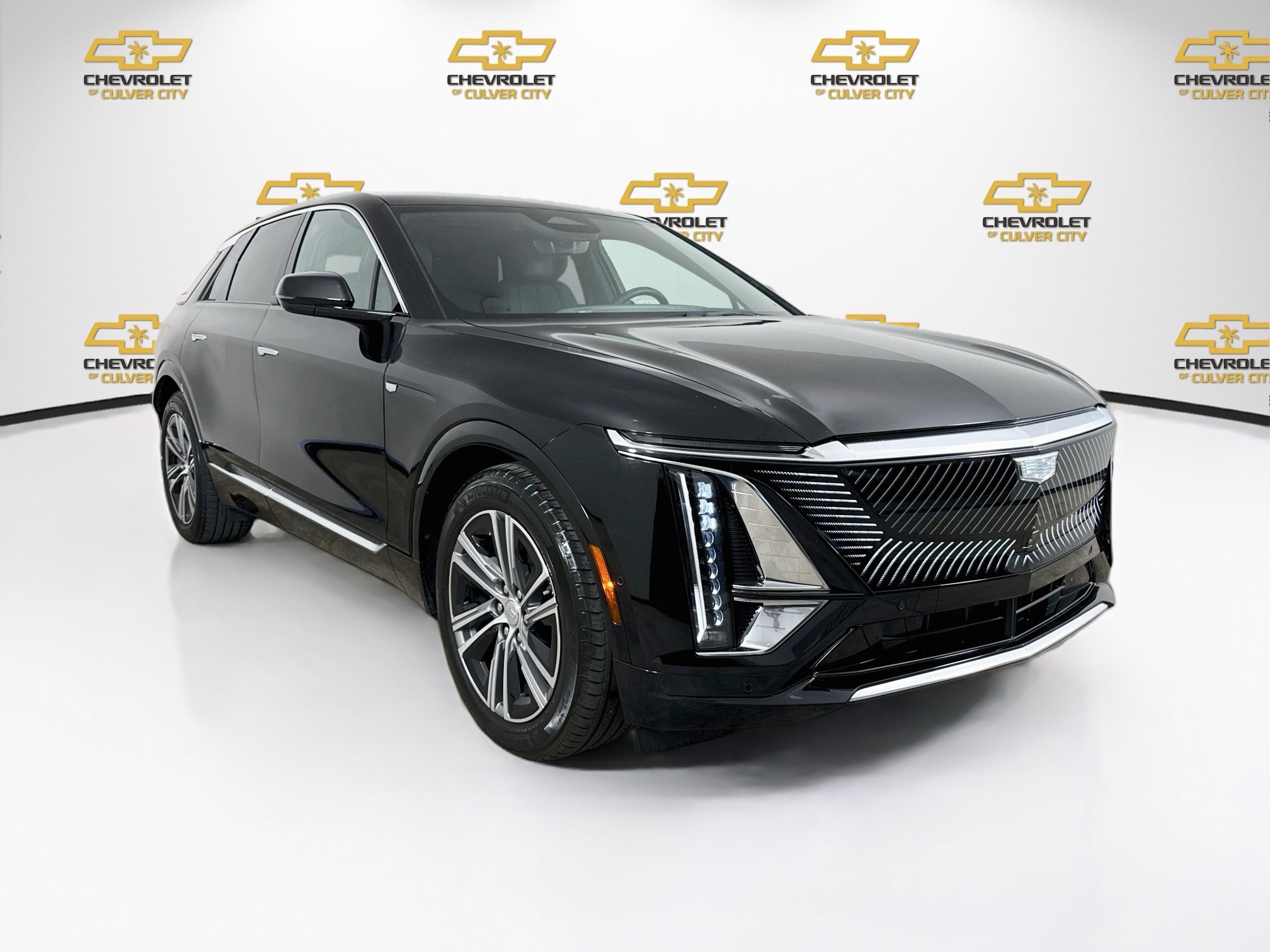 Used 2023 Cadillac Lyriq 2WD image 1