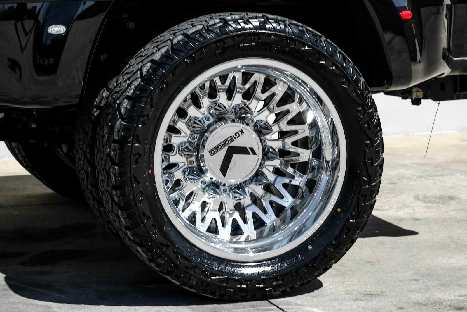 Used 2025 Ford F450 Platinum w/ Platinum Plus Package image 52