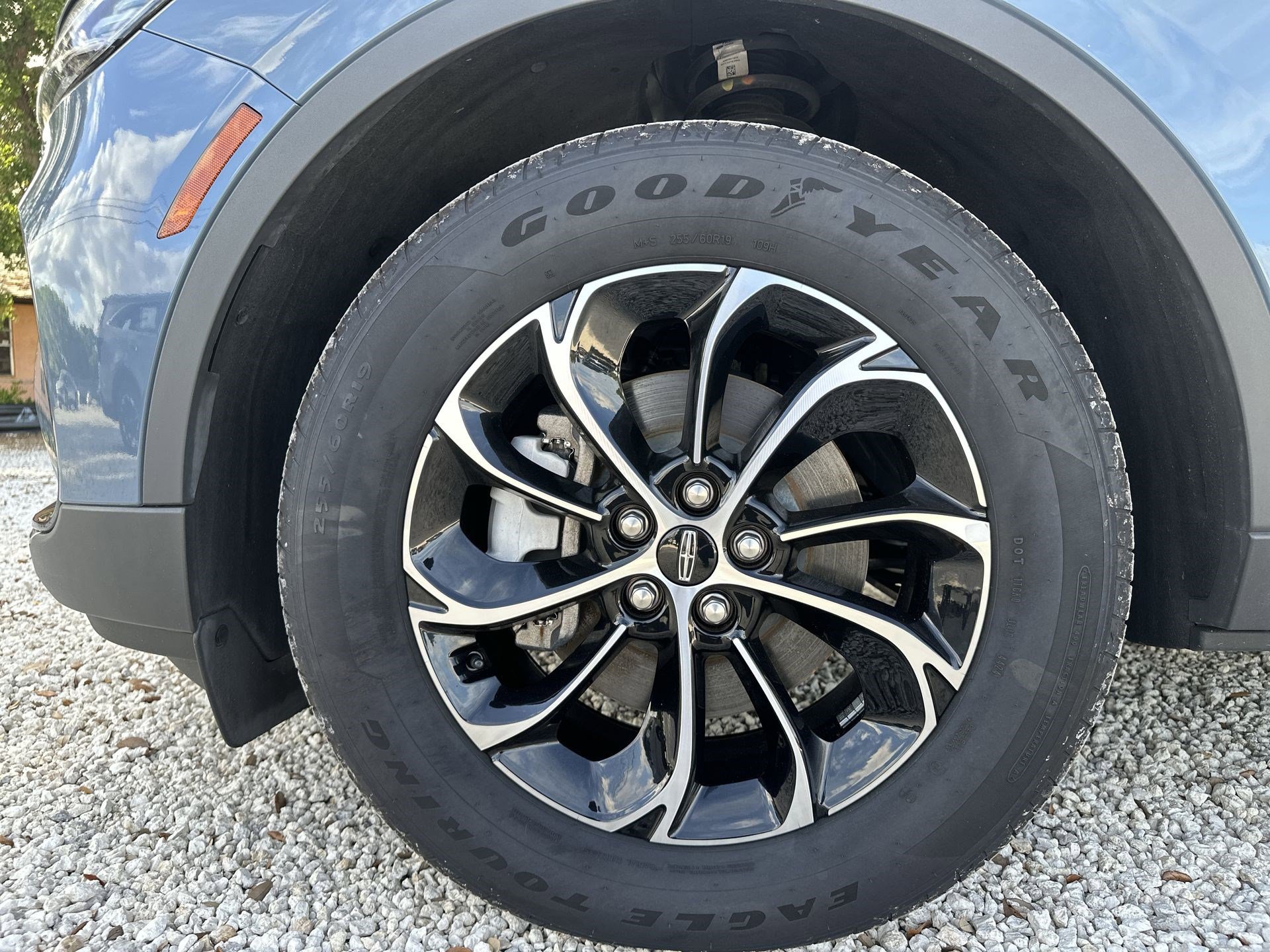 Used 2025 Lincoln Nautilus Premier image 18