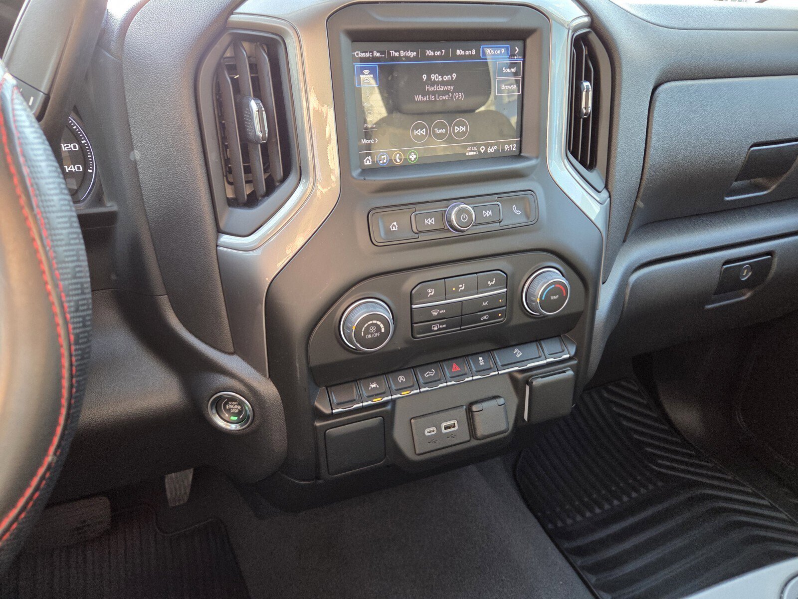 Used 2024 Chevrolet Silverado 1500 Custom Trail Boss w/ LPO, Dark Essentials Package image 23