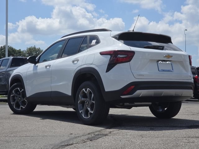 New 2026 Chevrolet Trax LT w/ LT Convenience Package FWD image 11