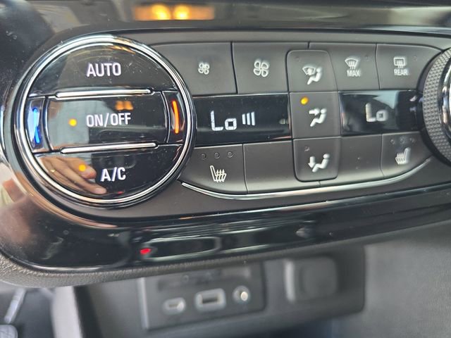 Certified 2020 Buick Encore GX Essence w/ Advanced Technology Package FWD image 21