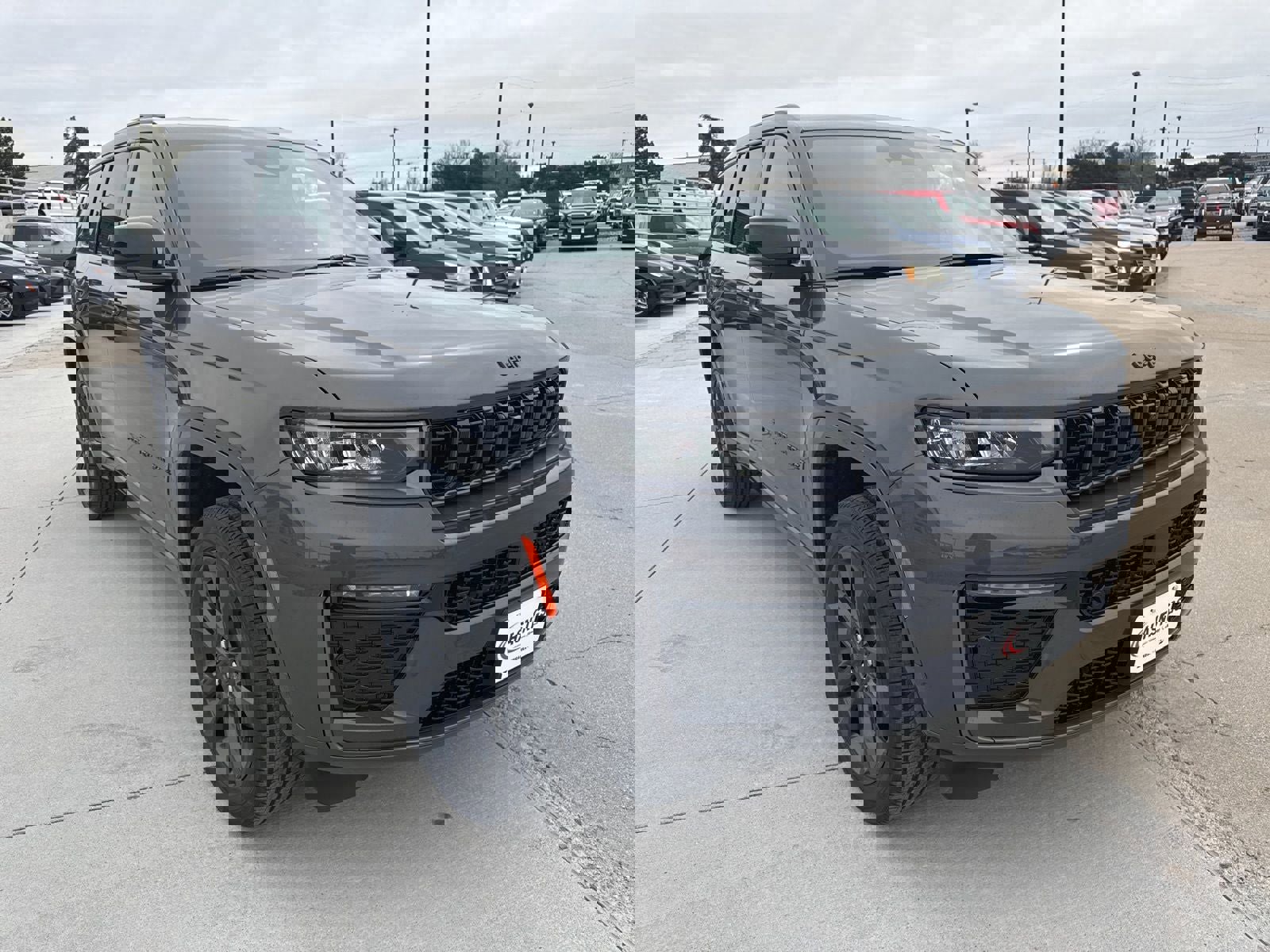 New 2026 Jeep Grand Cherokee L Limited image 10