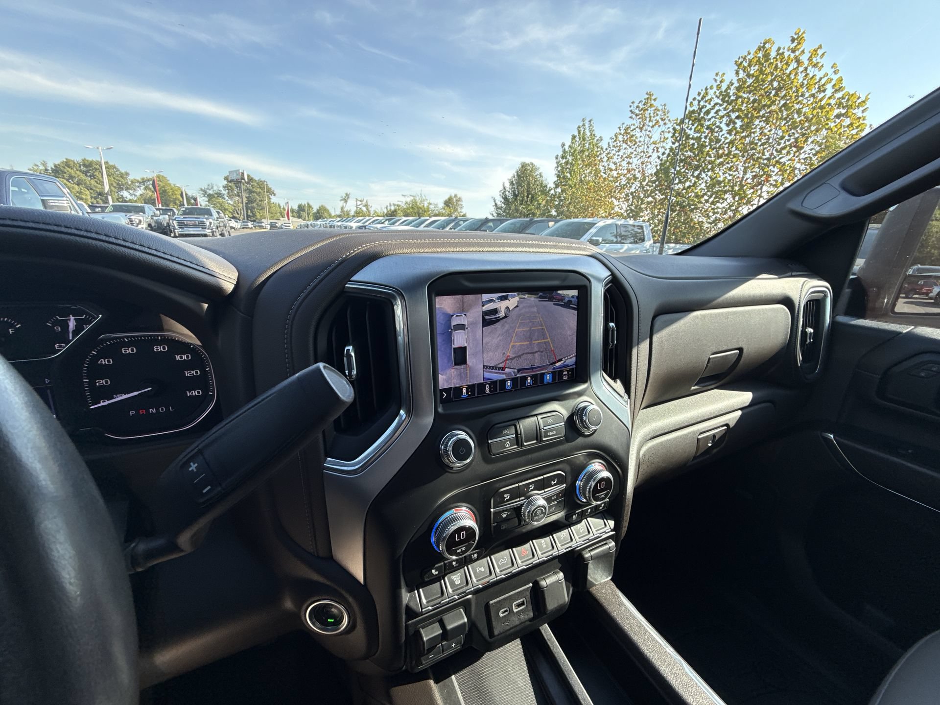 Certified 2022 GMC Sierra 2500 SLT w/ SLT Premium Package AWD/4WD image 21
