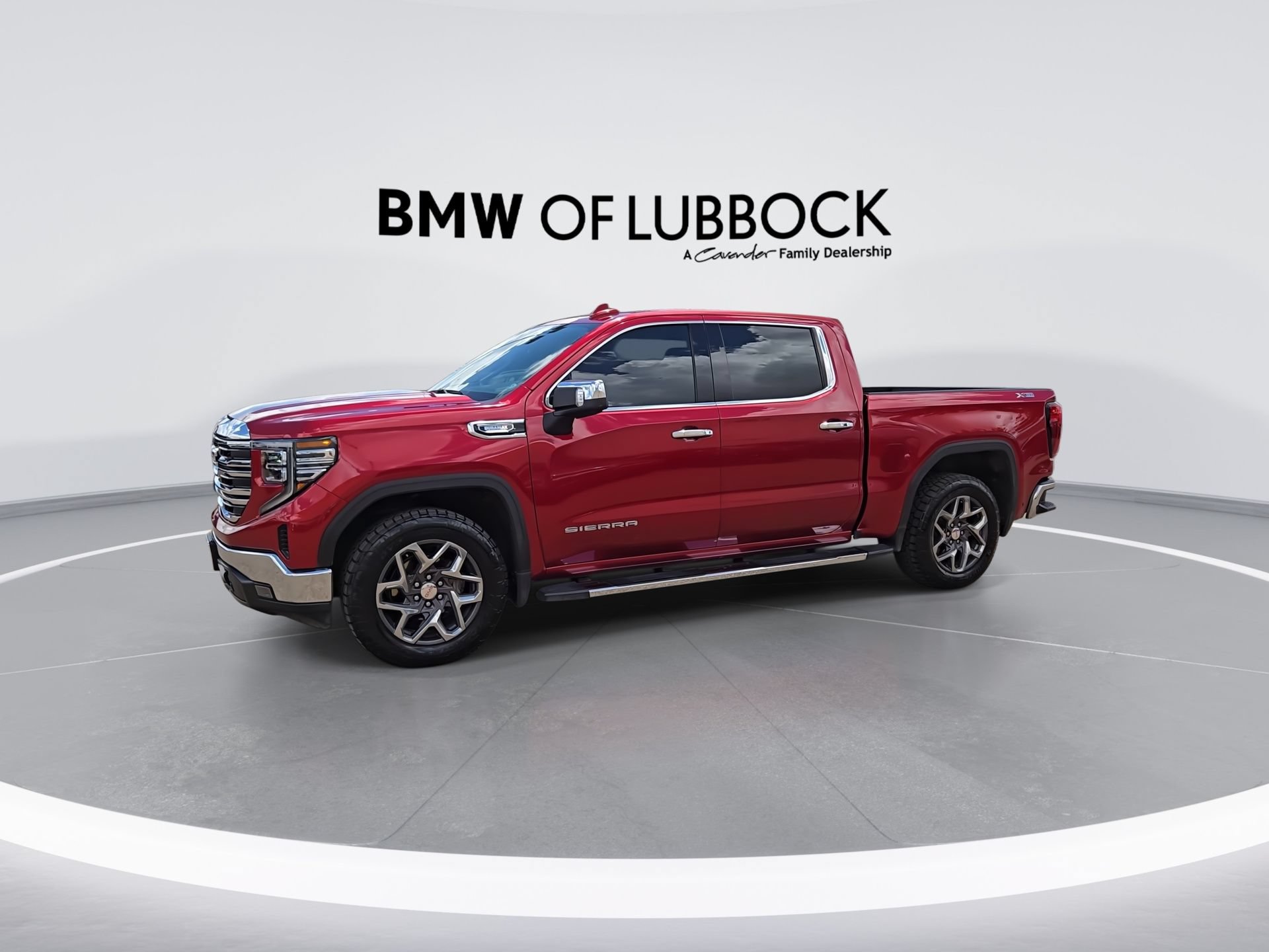 Used 2023 GMC Sierra 1500 SLT AWD/4WD image 5