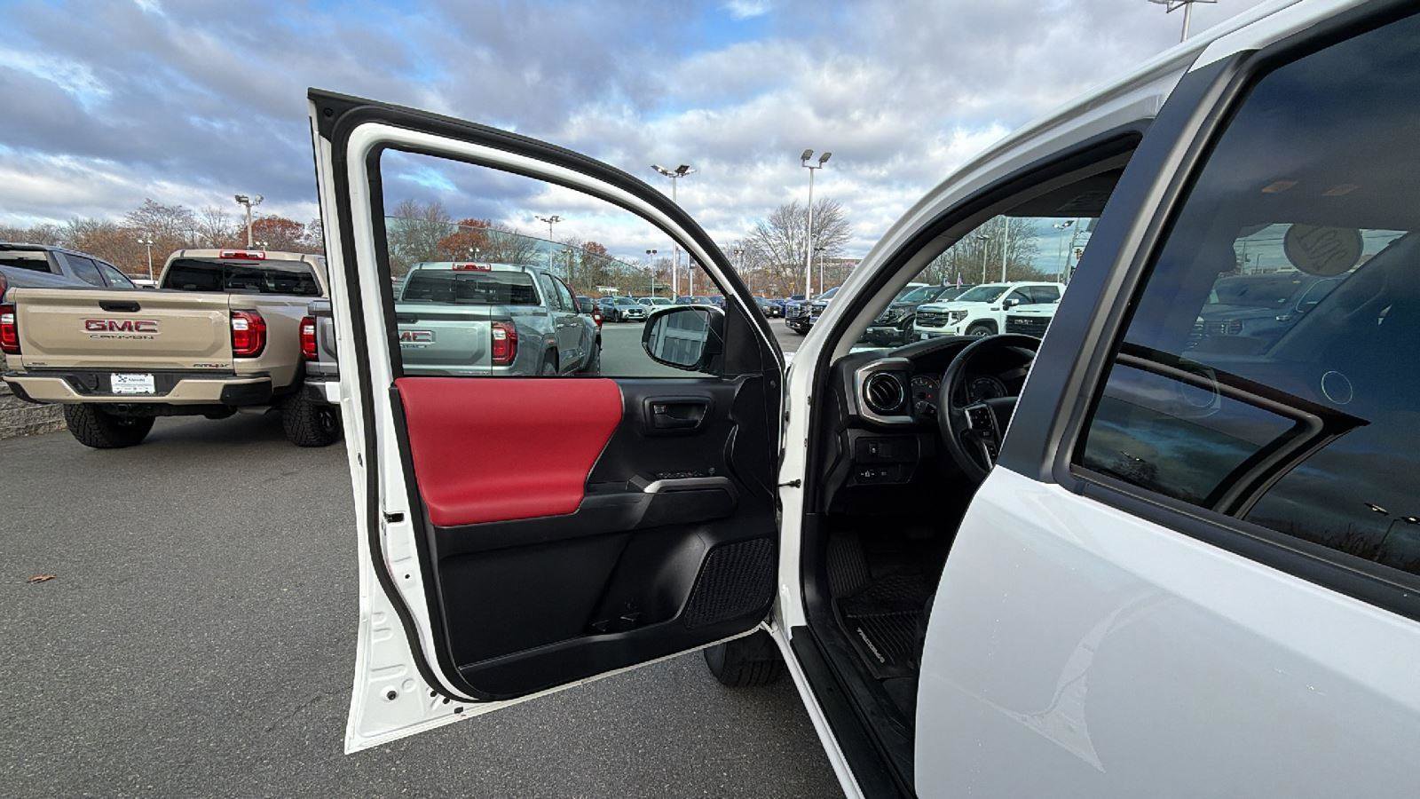 Used 2021 Toyota Tacoma SR5 image 17