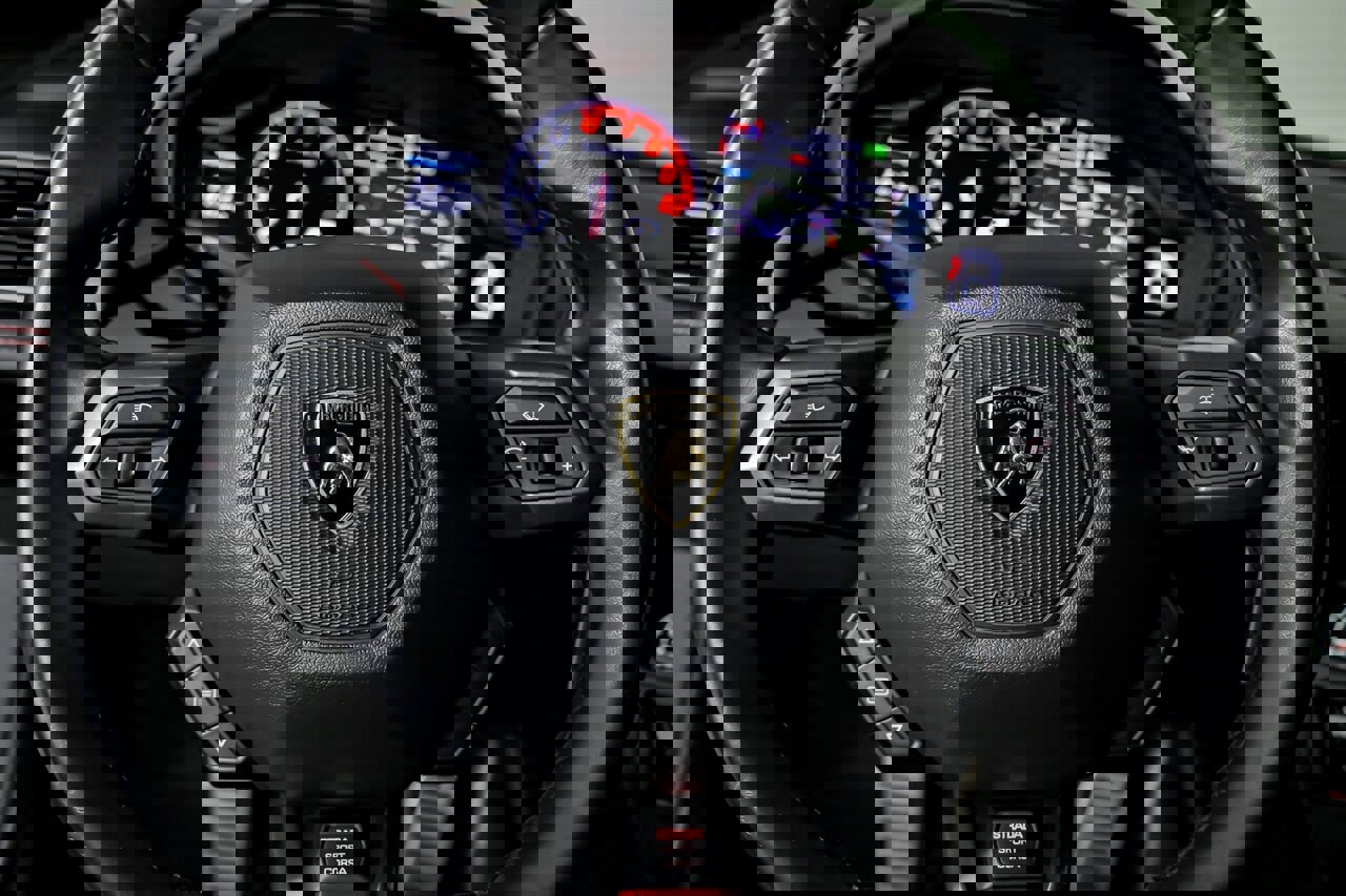 Used 2015 Lamborghini Huracan LP 610-4 image 30