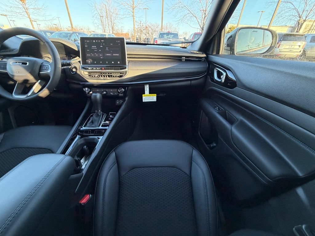 New 2026 Jeep Compass Latitude w/ Sun and Sound Group AWD/4WD image 14