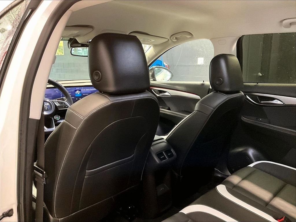 Used 2025 Buick Envision Sport Touring AWD/4WD image 22