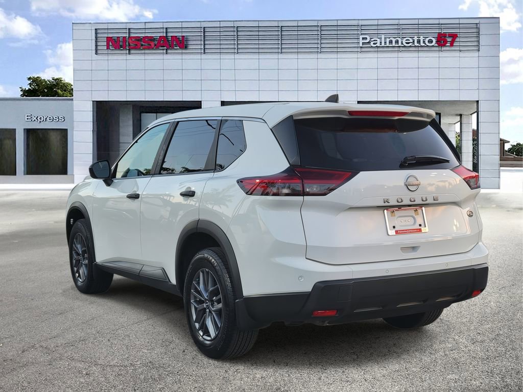 Certified 2025 Nissan Rogue S image 4