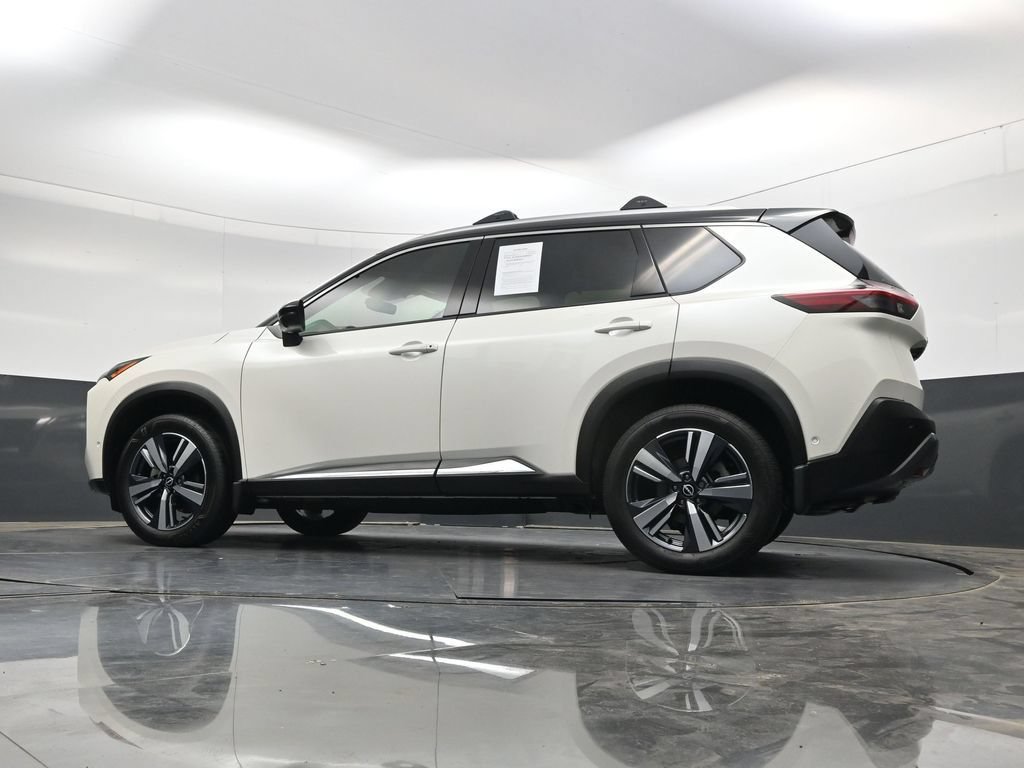 Used 2023 Nissan Rogue SL w/ SL Premium Package FWD image 40