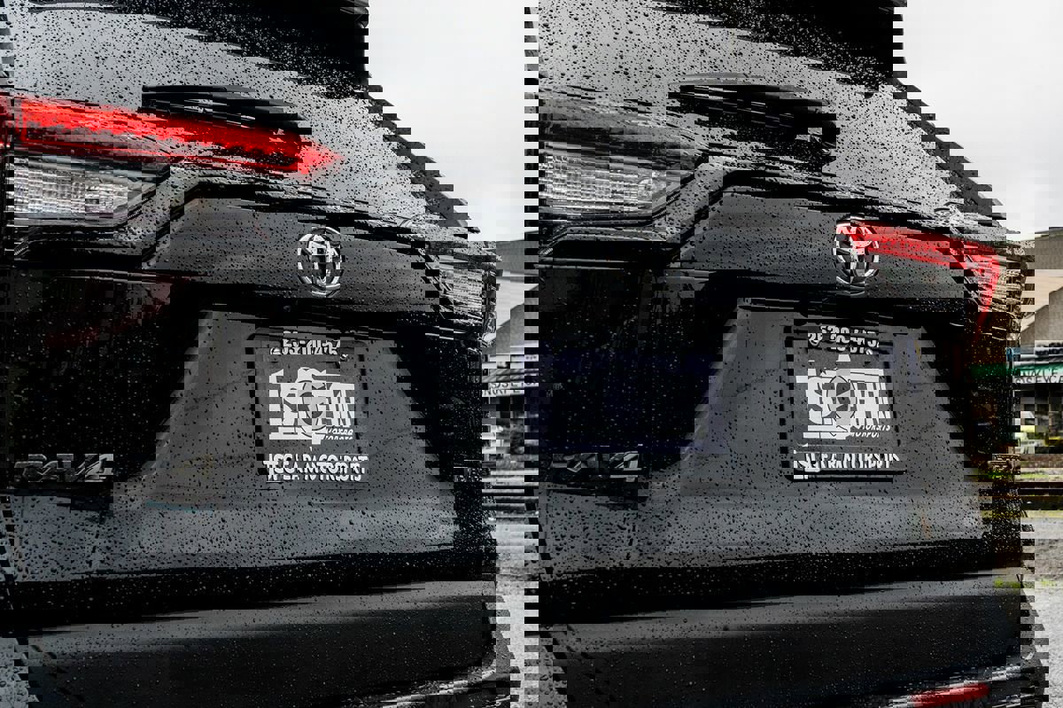 Used 2019 Toyota RAV4 Adventure w/ All Weather Liner Package image 12