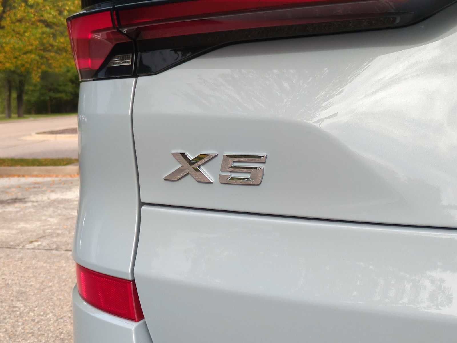 New 2026 BMW X5 xDrive40i w/ M Sport Package image 13