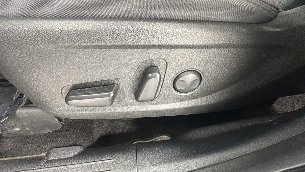 Used 2023 Hyundai Santa Fe SEL image 11