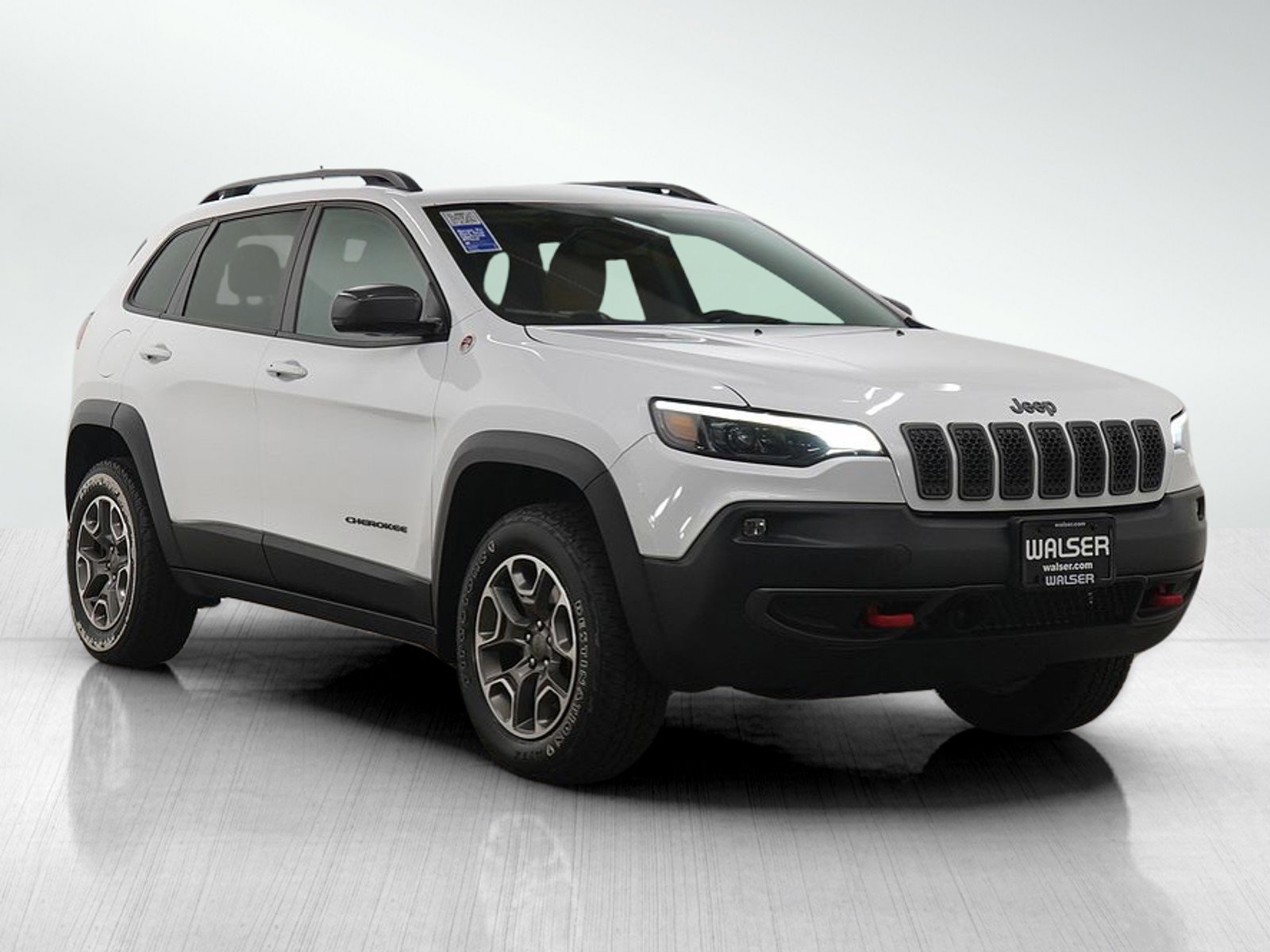 Used 2021 Jeep Cherokee Trailhawk image 7