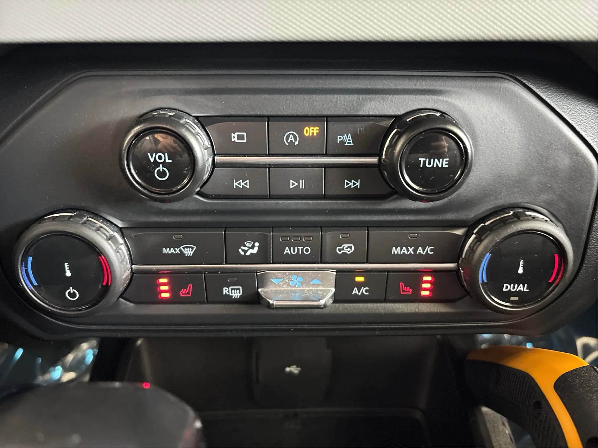 Used 2022 Ford Bronco Badlands w/ Sasquatch Package AWD/4WD image 42
