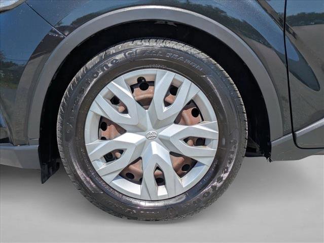 Used 2021 Toyota C-HR LE FWD image 22