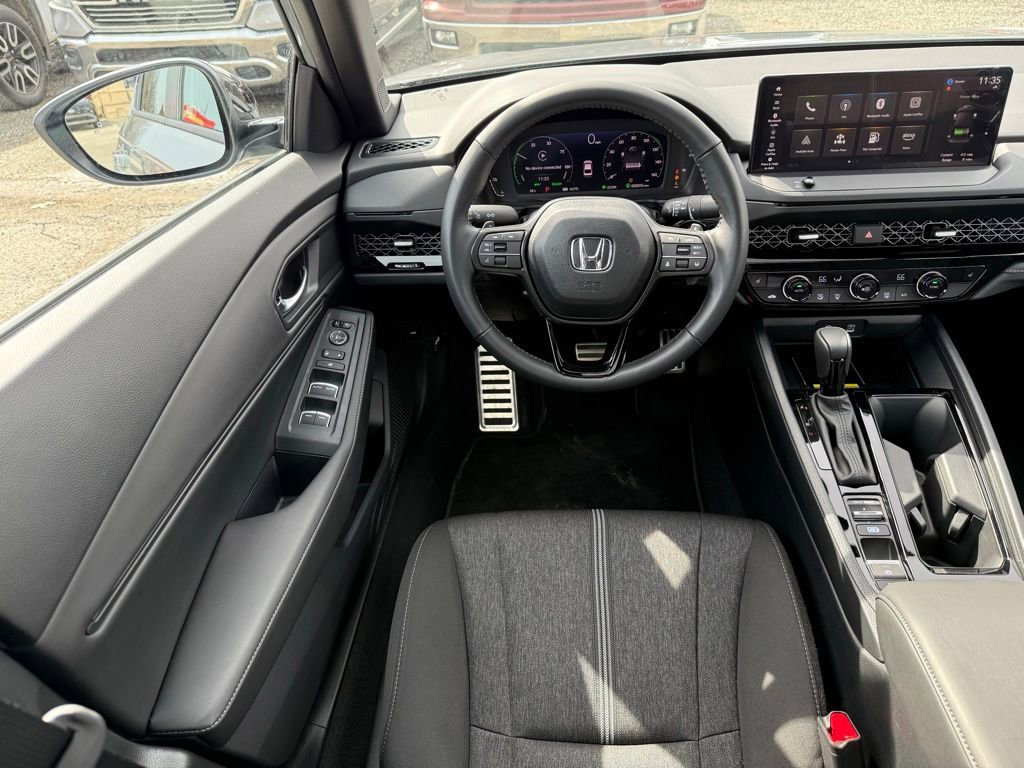 Used 2025 Honda Accord Sport image 22