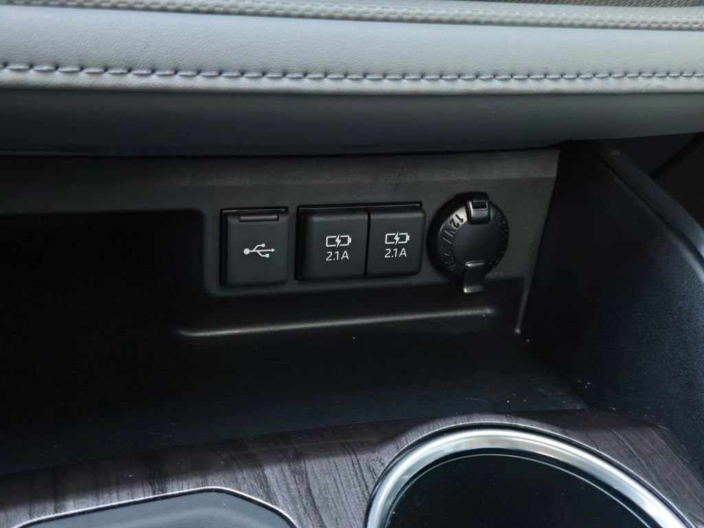 Used 2021 Toyota Highlander Platinum image 24