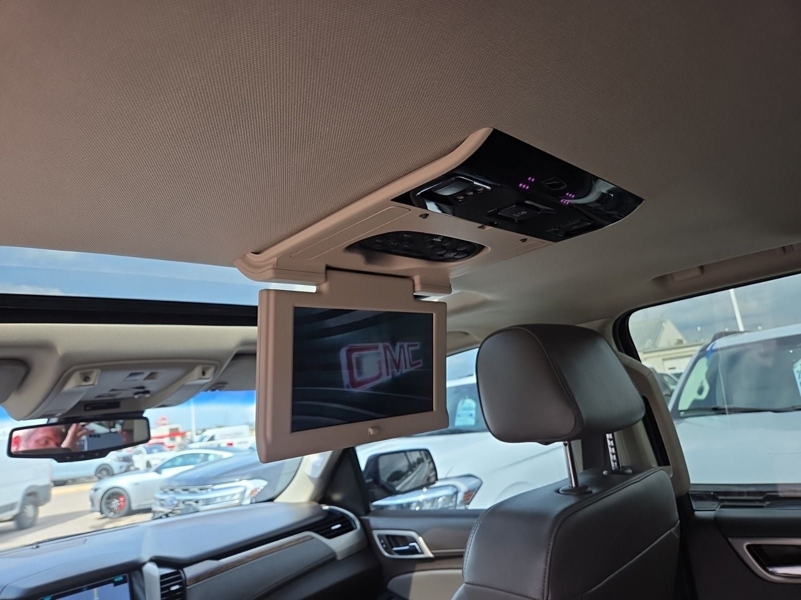 Used 2019 GMC Yukon XL Denali w/ Denali Ultimate Package AWD/4WD image 37