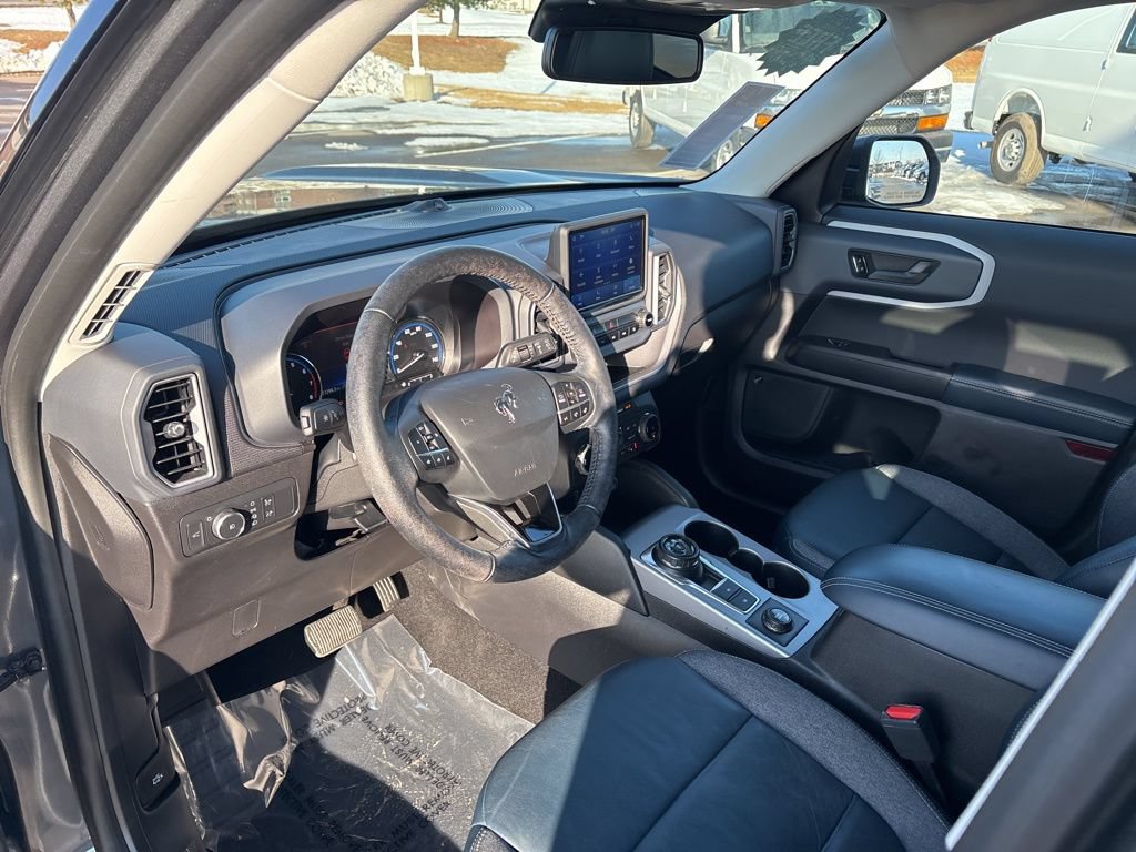 Used 2022 Ford Bronco Sport Outer Banks w/ Tech Package AWD/4WD image 16