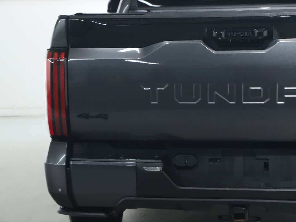 Used 2024 Toyota Tundra Platinum AWD/4WD image 46