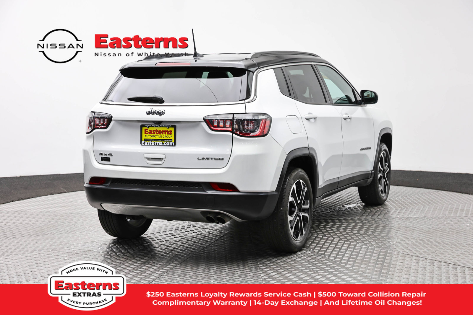 Used 2022 Jeep Compass Limited AWD/4WD image 5