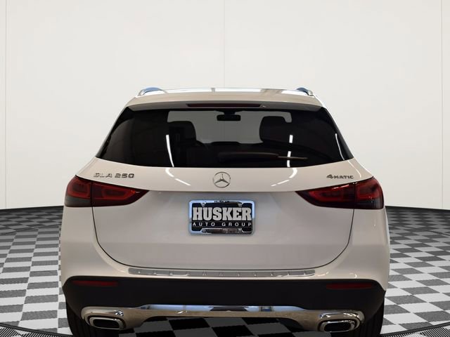 Used 2023 Mercedes-Benz GLA 250 4MATIC w/ Premium Package image 11